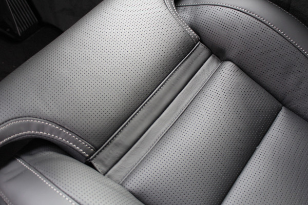 Volvo XC90 2.0 T8 Plug-in hybrid AWD Ultra Dark Exec. Ed. | Full Options | B&W | Luchtvering | Massage