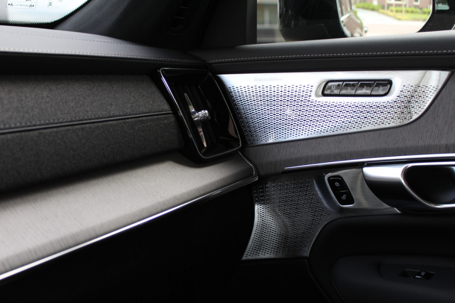 Volvo XC90 2.0 T8 Plug-in hybrid AWD Ultra Dark Exec. Ed. | Full Options | B&W | Luchtvering | Massage