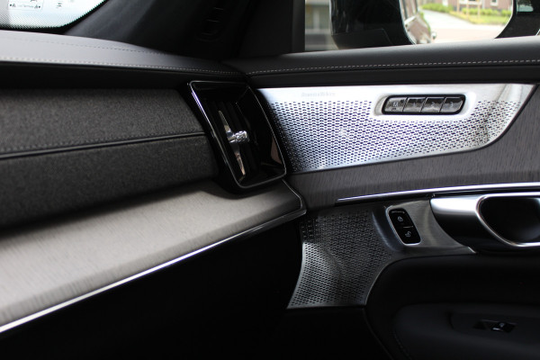 Volvo XC90 2.0 T8 Plug-in hybrid AWD Ultra Dark Exec. Ed. | Full Options | B&W | Luchtvering | Massage