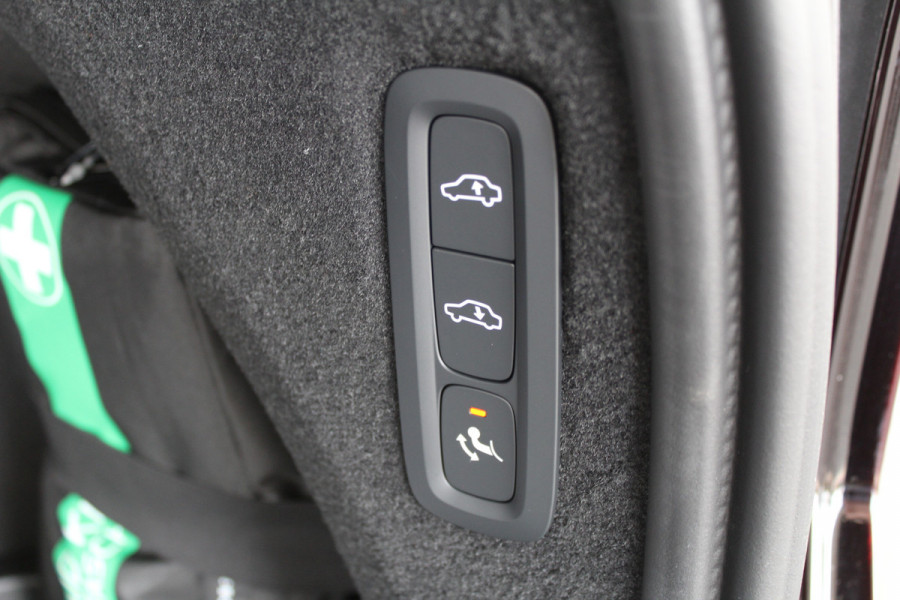 Volvo XC90 2.0 T8 Plug-in hybrid AWD Ultra Dark Exec. Ed. | Full Options | B&W | Luchtvering | Massage