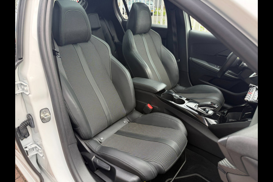 Peugeot 208 1.2 PureTech GT-Line | Pano | 3D-Cockpit |LED |