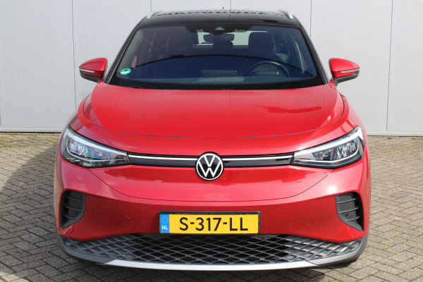Volkswagen ID.4 Pure 52kWh ELEKTRISCH. Serieus nette en mooie VW ID.4 ! Autm. airco dual, stoelverwarming, LM wielen met AllSeason banden, metallic lak Two tone, trekhaak, LED verlichting, parkeersensoren, navigatie, telefoonvoorb., leer/alcantara bekleding etc.