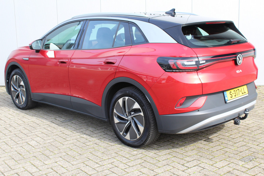 Volkswagen ID.4 Pure 52kWh ELEKTRISCH. Serieus nette en mooie VW ID.4 ! Autm. airco dual, stoelverwarming, LM wielen met AllSeason banden, metallic lak Two tone, trekhaak, LED verlichting, parkeersensoren, navigatie, telefoonvoorb., leer/alcantara bekleding etc.