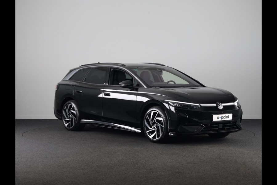 Volkswagen ID.7 Tourer Pro Business 77 kWh accu. 210 kW / 286 pk Variant | Camera | Elektrische stoelen | Head Up display | Elektrische achterklep |