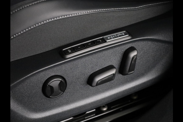 Volkswagen ID.7 Tourer Pro Business 77 kWh accu. 210 kW / 286 pk Variant | Camera | Elektrische stoelen | Head Up display | Elektrische achterklep |