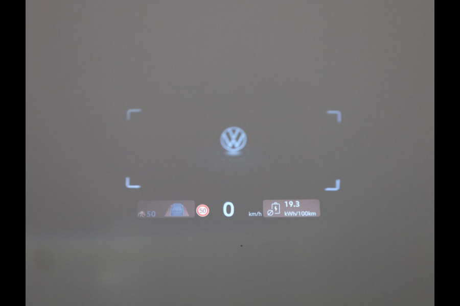 Volkswagen ID.7 Tourer Pro Business 77 kWh accu. 210 kW / 286 pk Variant | Camera | Elektrische stoelen | Head Up display | Elektrische achterklep |
