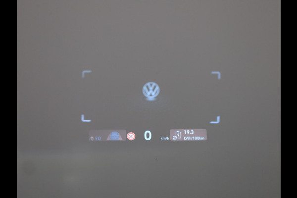 Volkswagen ID.7 Tourer Pro Business 77 kWh accu. 210 kW / 286 pk Variant | Camera | Elektrische stoelen | Head Up display | Elektrische achterklep |