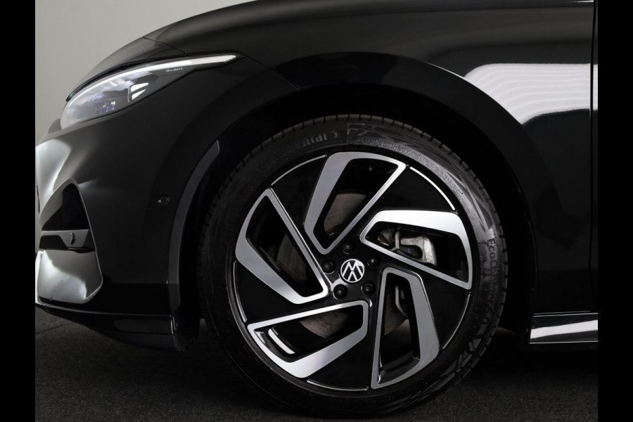 Volkswagen ID.7 Tourer Pro Business 77 kWh accu. 210 kW / 286 pk Variant | Camera | Elektrische stoelen | Head Up display | Elektrische achterklep |