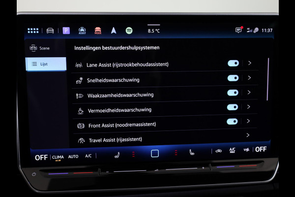 Volkswagen ID.7 Tourer Pro Business 77 kWh accu. 210 kW / 286 pk Variant | Camera | Elektrische stoelen | Head Up display | Elektrische achterklep |