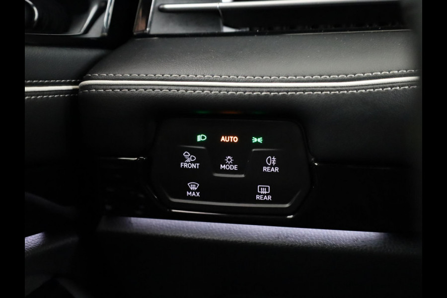 Volkswagen ID.7 Tourer Pro Business 77 kWh accu. 210 kW / 286 pk Variant | Camera | Elektrische stoelen | Head Up display | Elektrische achterklep |