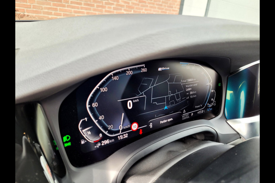 BMW 3 Serie Touring 330e M-sport, Adap. Cruise, H&K. Trekhaak, Adap. M-onderstel, 292PK