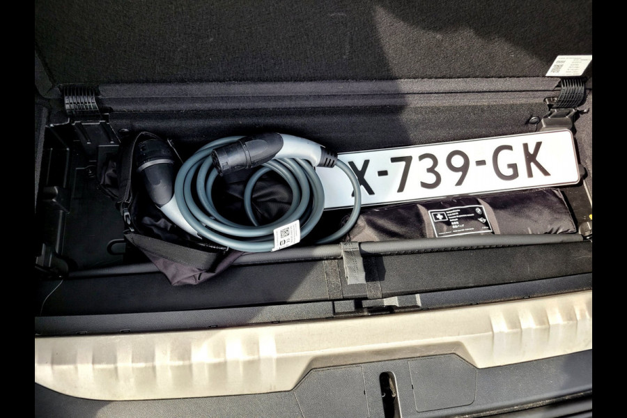 BMW 3 Serie Touring 330e M-sport, Adap. Cruise, H&K. Trekhaak, Adap. M-onderstel, 292PK