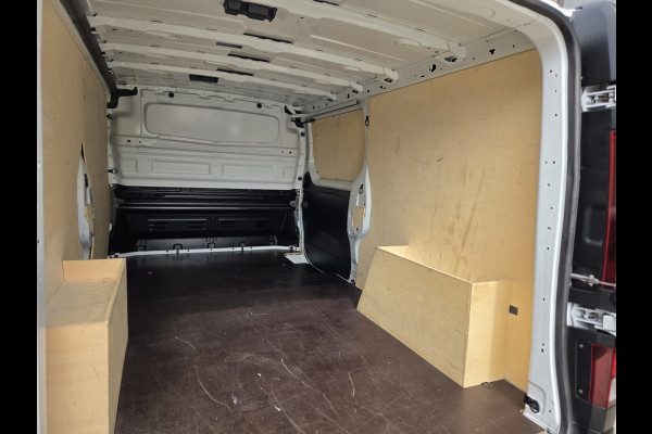 Renault Trafic 2.0 dCi 130 Pk L2 Airco Cruise control Parkeersensors