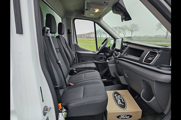 Ford E-Transit 390 L3 Trend 89 kWh electrisch, gesloten laadbak, laadklep, zijdeur, airco, automaat, navi, spoiler, NIEUW!!