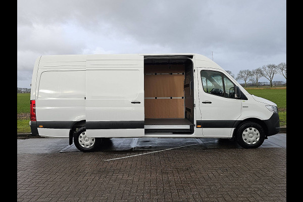 Mercedes-Benz eSprinter 314 L2 81kWh 300Km WLTP L3H2 136Pk 270Gr-Achterdeuren Camera Mbux10 BPM-Vrij!