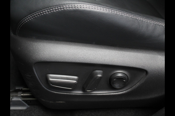 Toyota RAV4 2.5 Hybrid Style CARPLAY | LMV18 | CLIMATE | LED | ADAPCRUISE | LEDER | ELECAKLEP | AFNTRHAAK | NAVI | 360CAMERA | STOELVERW