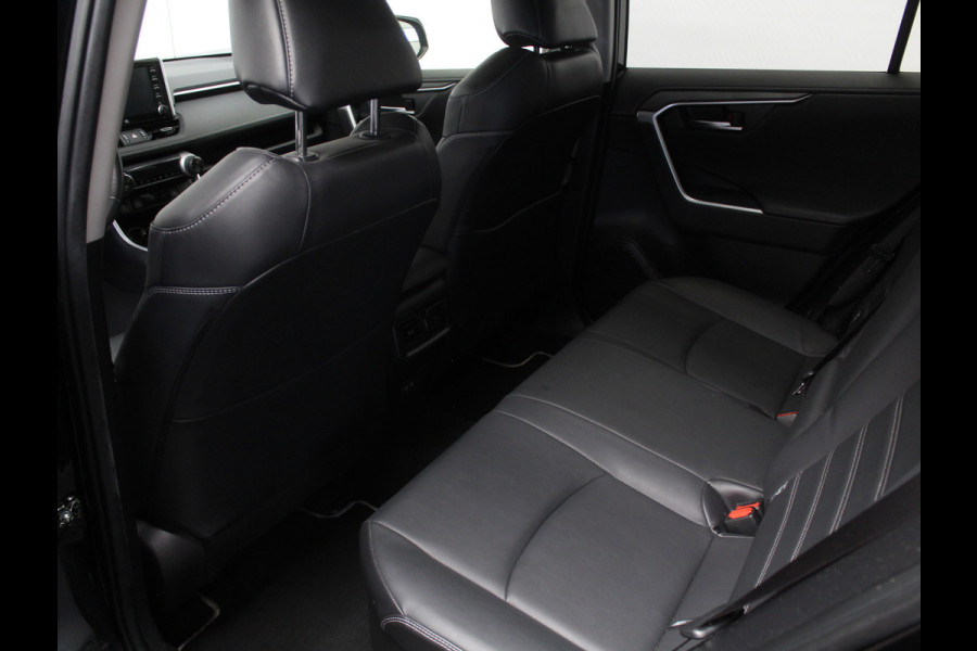 Toyota RAV4 2.5 Hybrid Style CARPLAY | LMV18 | CLIMATE | LED | ADAPCRUISE | LEDER | ELECAKLEP | AFNTRHAAK | NAVI | 360CAMERA | STOELVERW