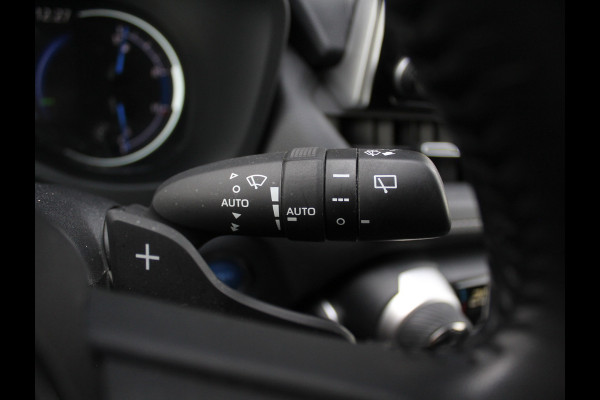 Toyota RAV4 2.5 Hybrid Style CARPLAY | LMV18 | CLIMATE | LED | ADAPCRUISE | LEDER | ELECAKLEP | AFNTRHAAK | NAVI | 360CAMERA | STOELVERW