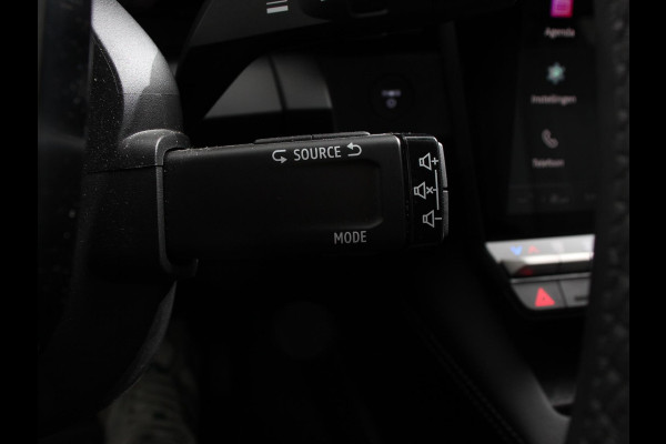 Renault Mégane E-Tech Comfort range Evolution 60 kWh SOH 95.4% Climate control Adaptieve cruise control Parkeersensoren Camera LED Apple Carplay/ Android Auto