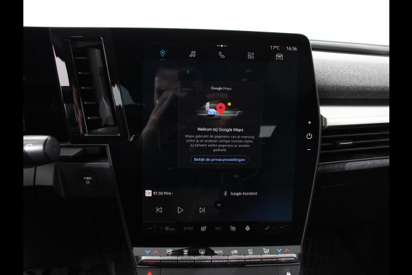 Renault Mégane E-Tech Comfort range Evolution 60 kWh SOH 95.4% Climate control Adaptieve cruise control Parkeersensoren Camera LED Apple Carplay/ Android Auto