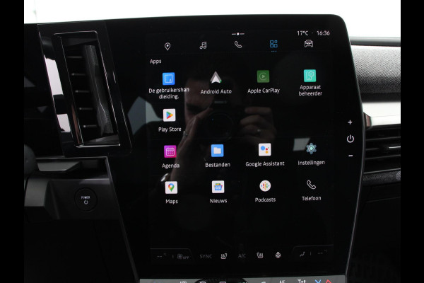 Renault Mégane E-Tech Comfort range Evolution 60 kWh SOH 95.4% Climate control Adaptieve cruise control Parkeersensoren Camera LED Apple Carplay/ Android Auto