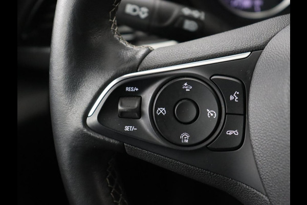 Opel Insignia 1.6 Turbo Innovation | 1e eigenaar | 55.500km NAP | Head-Up | Matrix-LED | Carplay | Navigatie | Camera | Keyless | Dodehoek detectie | Parkeerhulp | Cruise control | Climate control