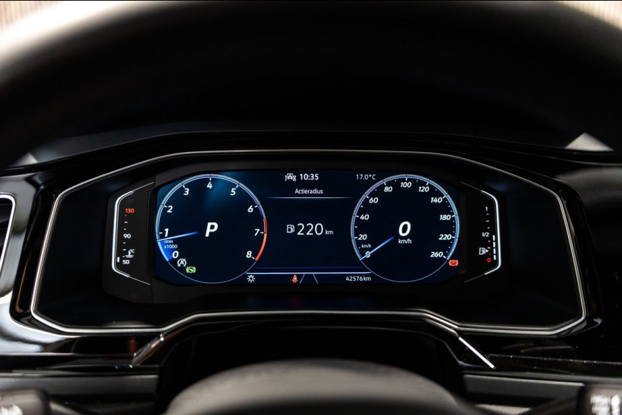 Volkswagen Taigo 1.5 TSI R-Line DSG PANO IQ CAMERA