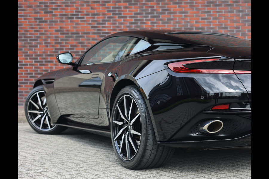 Aston Martin DB11 4.0 V8