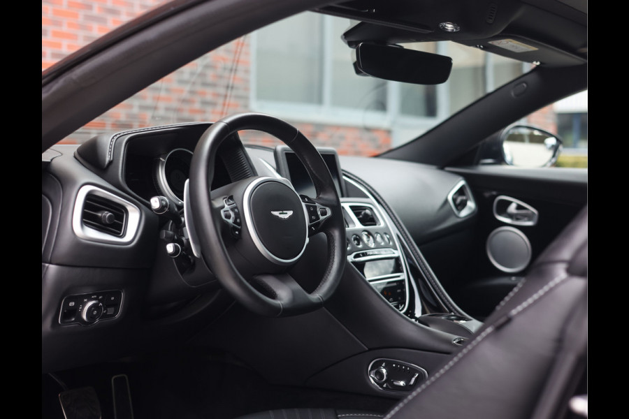 Aston Martin DB11 4.0 V8