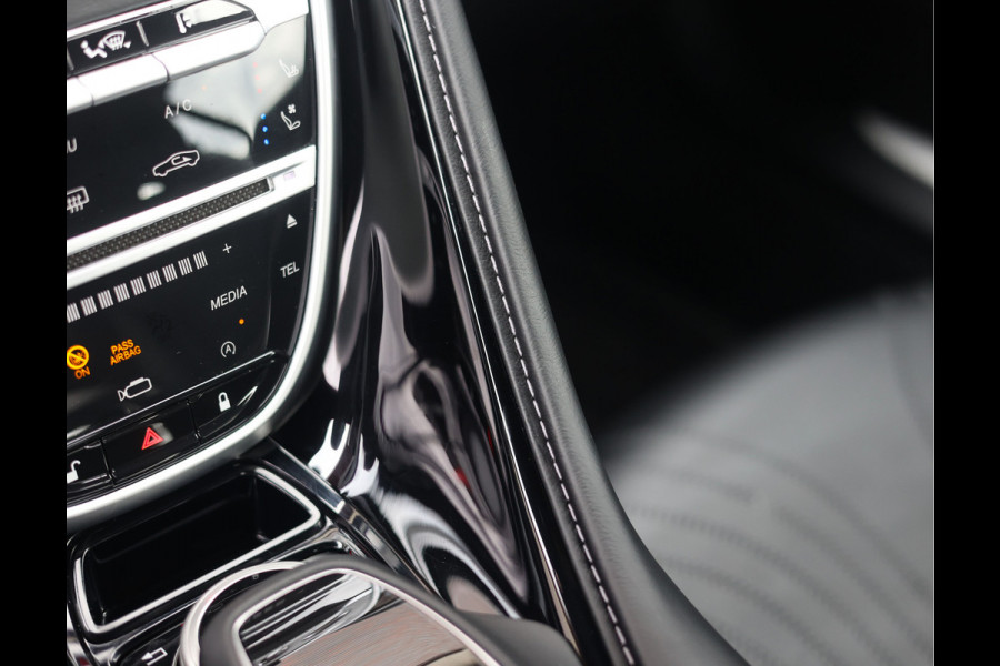 Aston Martin DB11 4.0 V8