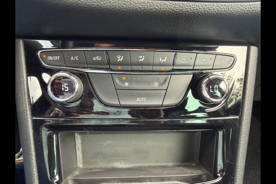 Opel Astra Sports Tourer 1.0 Turbo Innovation Sport, afn. Trekhaak, achteruitrijcamera, sportinterieur, NL auto met nap