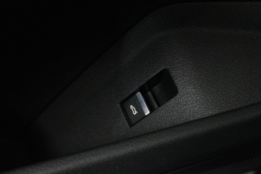 Audi e-tron Sportback 50 quattro S edition 71 kWh 93% SOH (PANORAMADAK, STOELVERWARMING, CAMERA, CARPLAY, ELEKT. STOELEN)