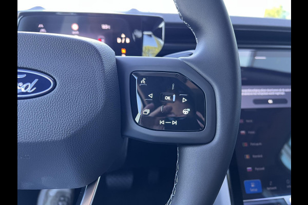 Ford Explorer Extended Range RWD 77 kWh Ford Voorraad | Adaptieve cruise control | Stuurwiel verwarming | stoelverwarming | Achteruitrijcamera