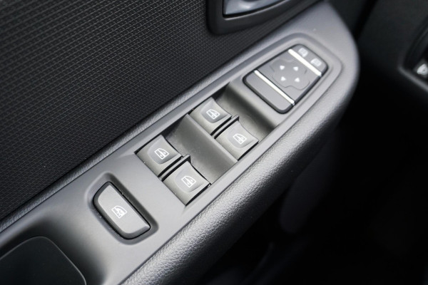 Renault Clio Estate 0.9 TCe Limited |CARPLAY |DEALER ONDERH.|TREKHAAK!