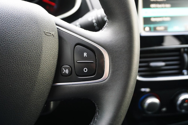Renault Clio Estate 0.9 TCe Limited |CARPLAY |DEALER ONDERH.|TREKHAAK!
