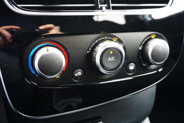 Renault Clio Estate 0.9 TCe Limited |CARPLAY |DEALER ONDERH.|TREKHAAK!