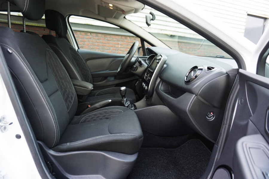 Renault Clio Estate 0.9 TCe Limited |CARPLAY |DEALER ONDERH.|TREKHAAK!