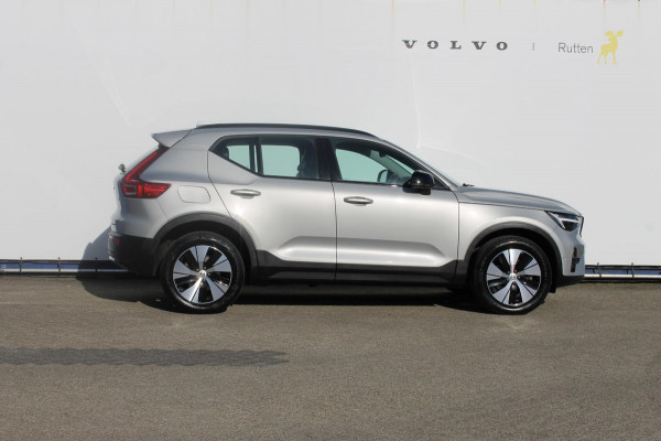 Volvo XC40 B3 177pk Automaat Plus Dark Google infotainment / Elektrisch verstelbare voorstoelen met geheugen voor de bestuurdersstoel / Stoel en stuurwielverwarming/ Harman Kardon Audio