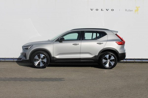 Volvo XC40 B3 177pk Automaat Plus Dark Google infotainment / Elektrisch verstelbare voorstoelen met geheugen voor de bestuurdersstoel / Stoel en stuurwielverwarming/ Harman Kardon Audio