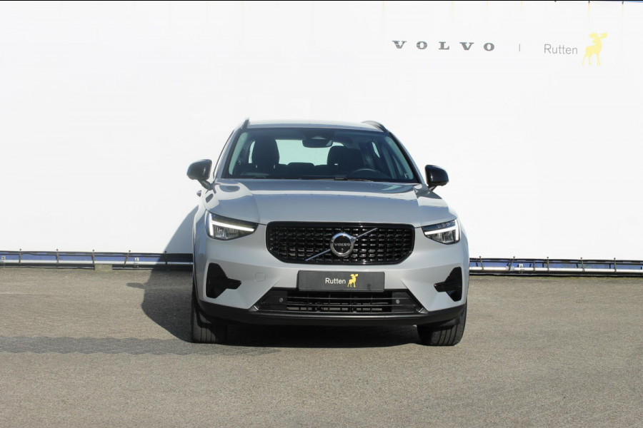 Volvo XC40 B3 177pk Automaat Plus Dark Google infotainment / Elektrisch verstelbare voorstoelen met geheugen voor de bestuurdersstoel / Stoel en stuurwielverwarming/ Harman Kardon Audio