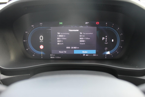 Volvo XC40 B3 177pk Automaat Plus Dark Google infotainment / Elektrisch verstelbare voorstoelen met geheugen voor de bestuurdersstoel / Stoel en stuurwielverwarming/ Harman Kardon Audio