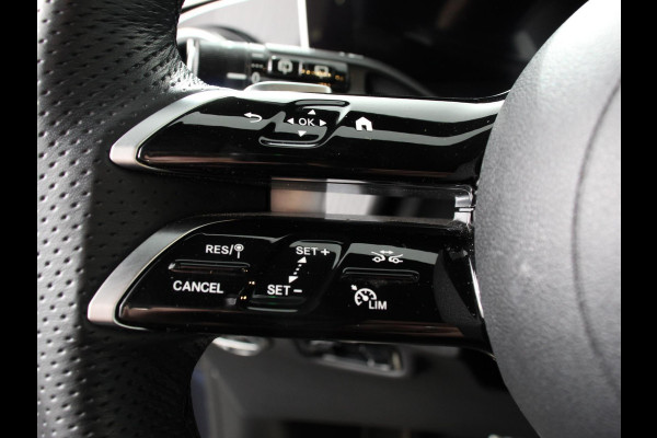 Mercedes-Benz EQE SUV 350 SUV AMG Line Advanced Plus Climate control Adaptieve cruise control Parkeersensoren Achteruitrijcamera Sfeerverlichting Stoelverwarming Keyless LED Navigatie