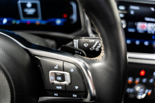 Volkswagen T-Roc 1.5 TSI 3x R-Line 2020 DSG LED PANO