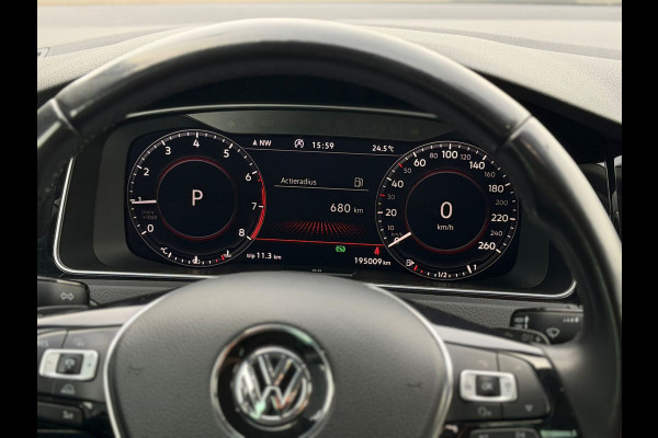Volkswagen Golf 7.5 1.5 TSI AUTOMAAT Highline, digitaal cockpit, groot navigatie, vele opties, NL auto met nap