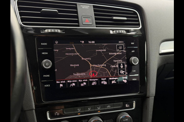 Volkswagen Golf 7.5 1.5 TSI AUTOMAAT Highline, digitaal cockpit, groot navigatie, vele opties, NL auto met nap