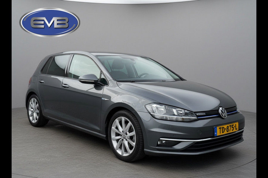 Volkswagen Golf 7.5 1.5 TSI AUTOMAAT Highline, digitaal cockpit, groot navigatie, vele opties, NL auto met nap