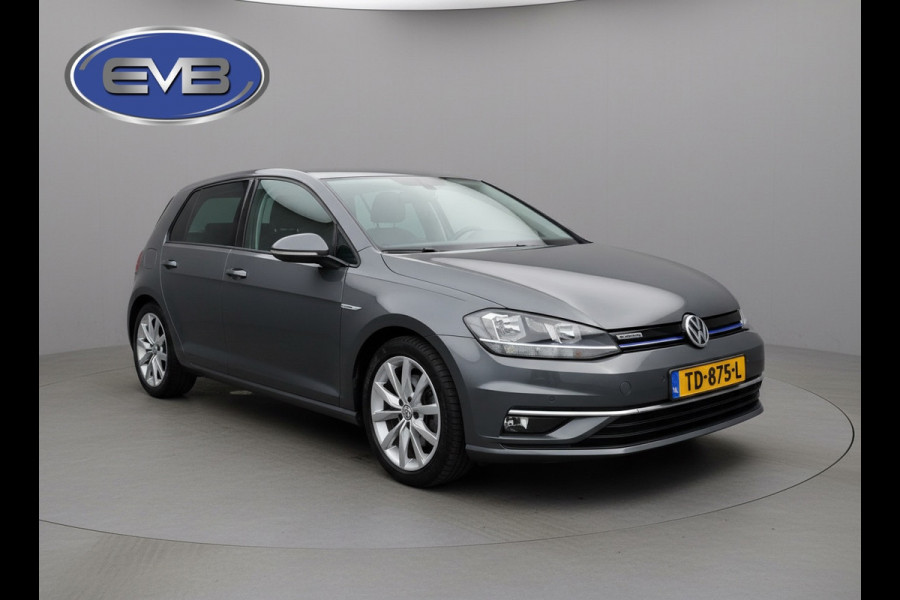 Volkswagen Golf 7.5 1.5 TSI AUTOMAAT Highline, digitaal cockpit, groot navigatie, vele opties, NL auto met nap
