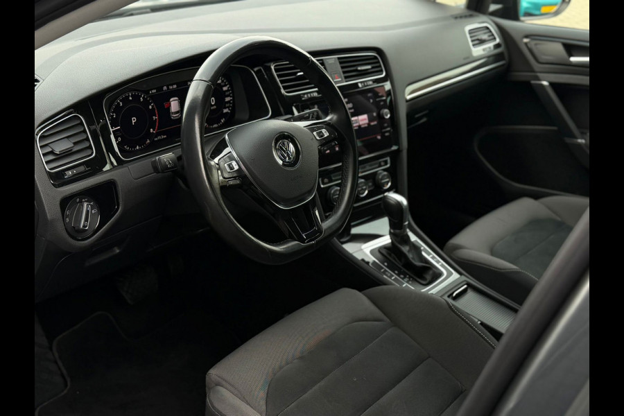 Volkswagen Golf 7.5 1.5 TSI AUTOMAAT Highline, digitaal cockpit, groot navigatie, vele opties, NL auto met nap