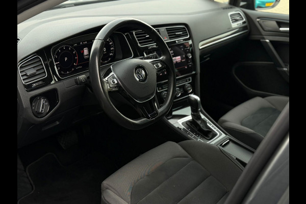 Volkswagen Golf 7.5 1.5 TSI AUTOMAAT Highline, digitaal cockpit, groot navigatie, vele opties, NL auto met nap