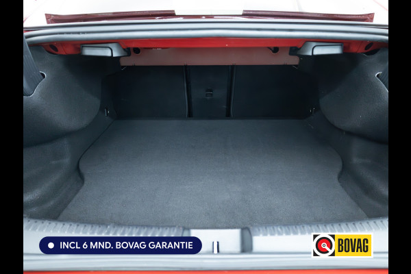 Mercedes-Benz CLA-Klasse 250 e AMG Nightpack Edition one | Panoramadak | Multibeam Led | Elec stoelen met memory | 19"LMV | Focal Audio, 360 Camera, Sfeerverlichting, Stoelverwarming, Naviagtie, App. connect